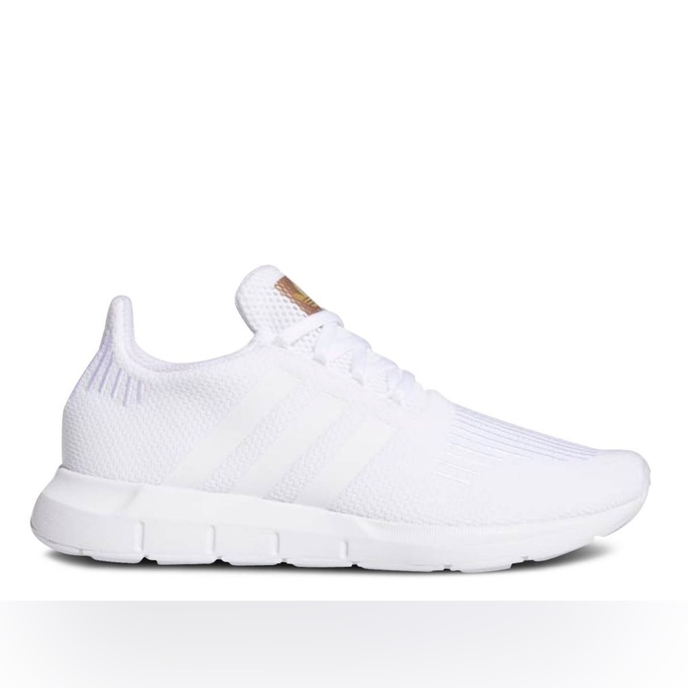 Brand New Adidas Swift Run Sneakers Women’s 7.5